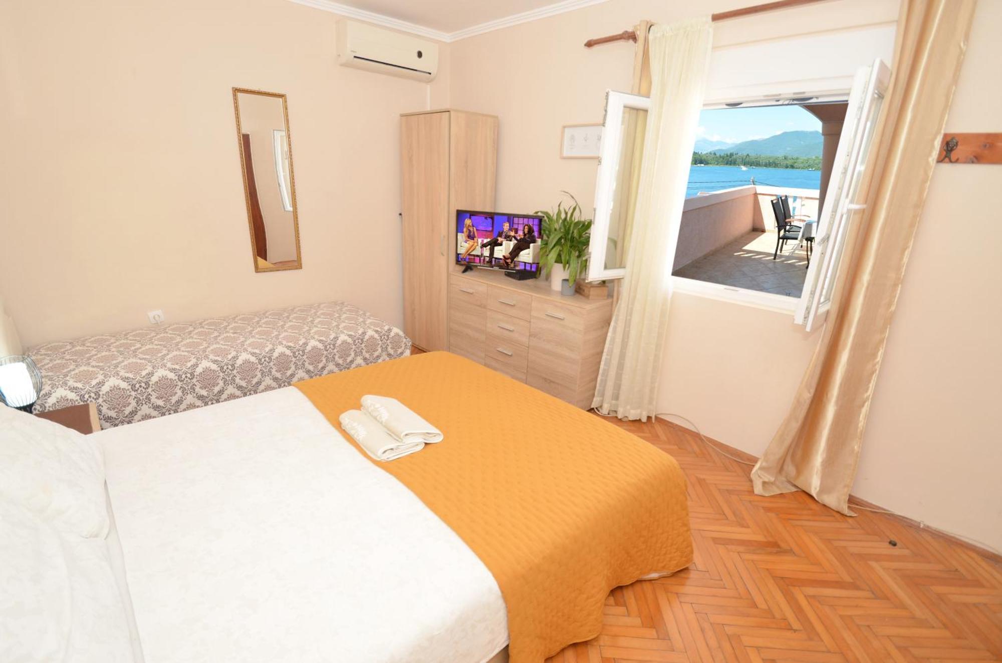 Stradioti Apartments Тиват Экстерьер фото